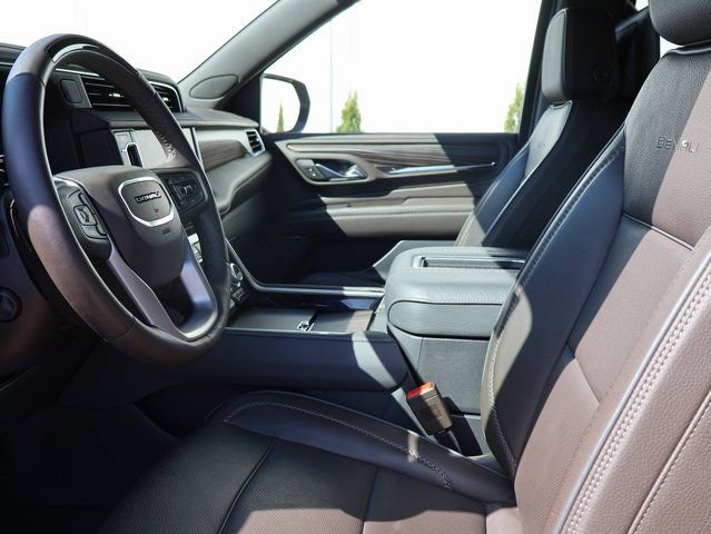 Certified 2024 GMC Yukon Denali w/ Advanced Technology Package AWD/4WD image 27