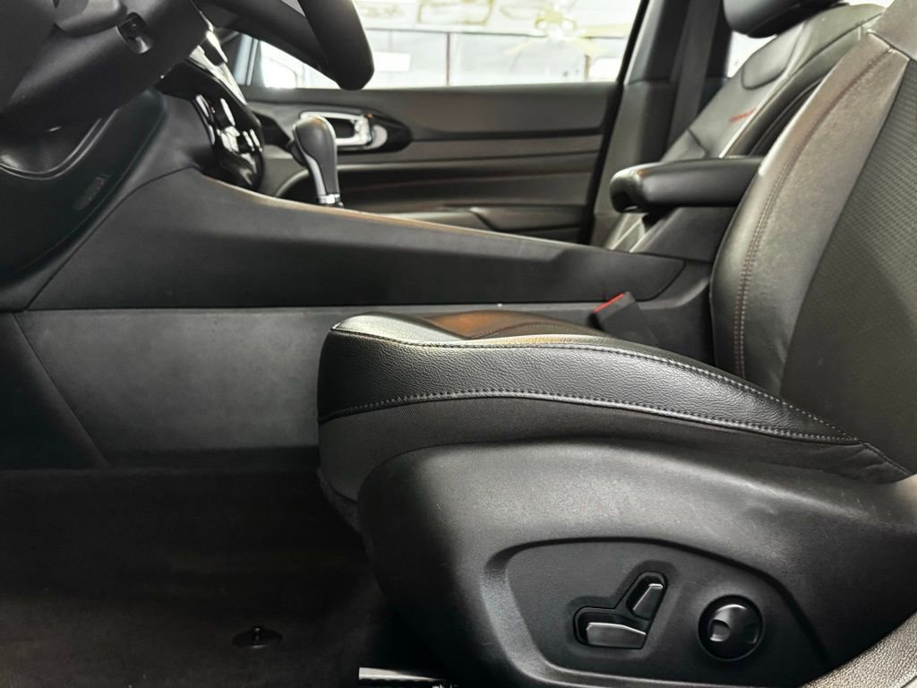 Certified 2024 Jeep Compass Trailhawk w/ Sun and Sound Group AWD/4WD image 10