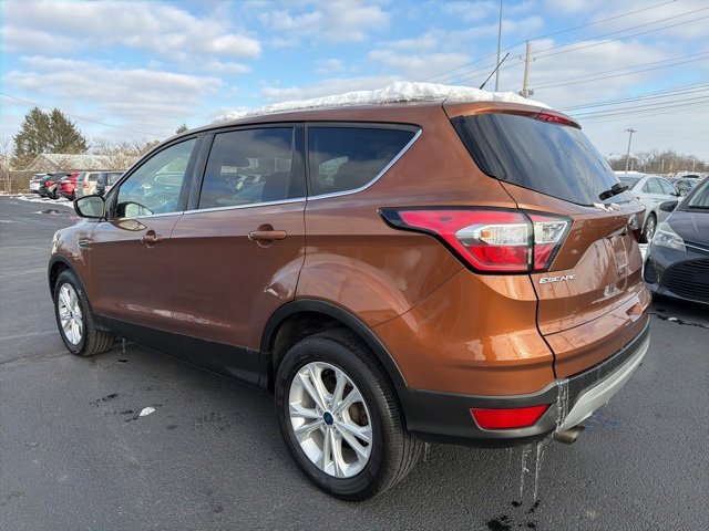 Used 2017 Ford Escape SE image 5