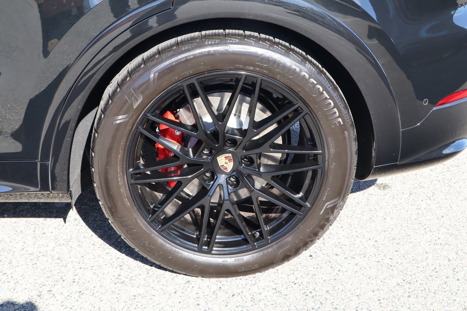 Used 2026 Porsche Cayenne GTS AWD/4WD image 13