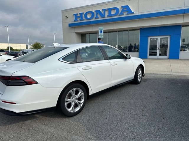 Used 2023 Honda Accord LX image 3