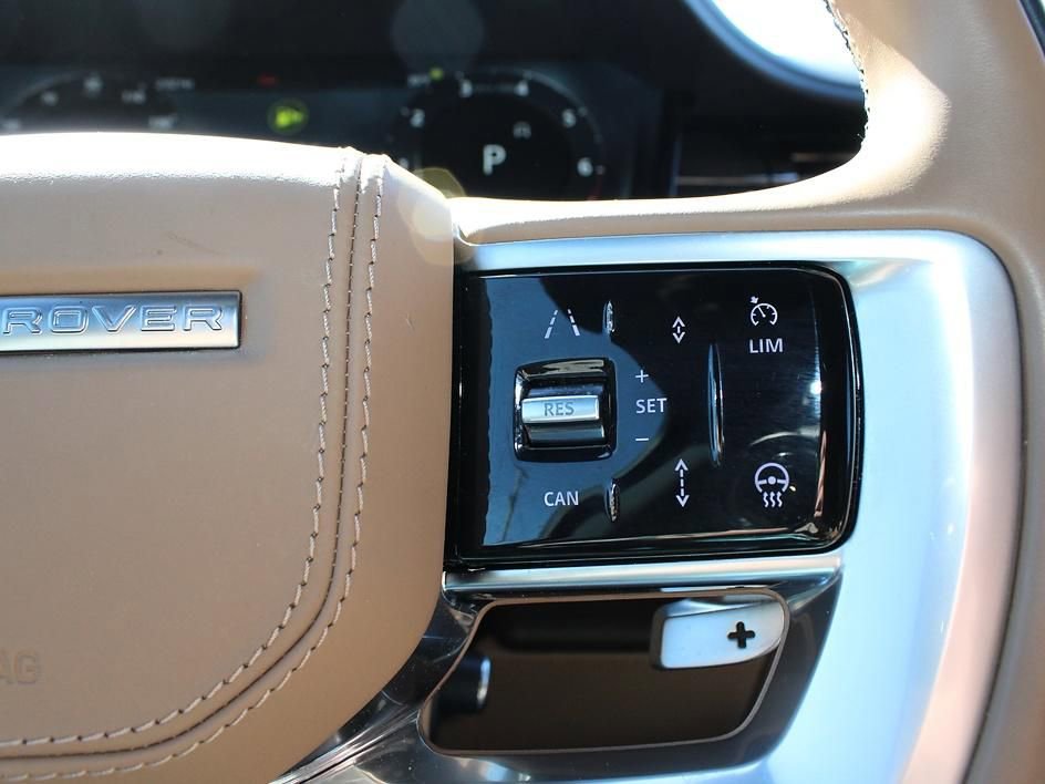Used 2023 Land Rover Range Rover Long Wheelbase Autobiography image 13