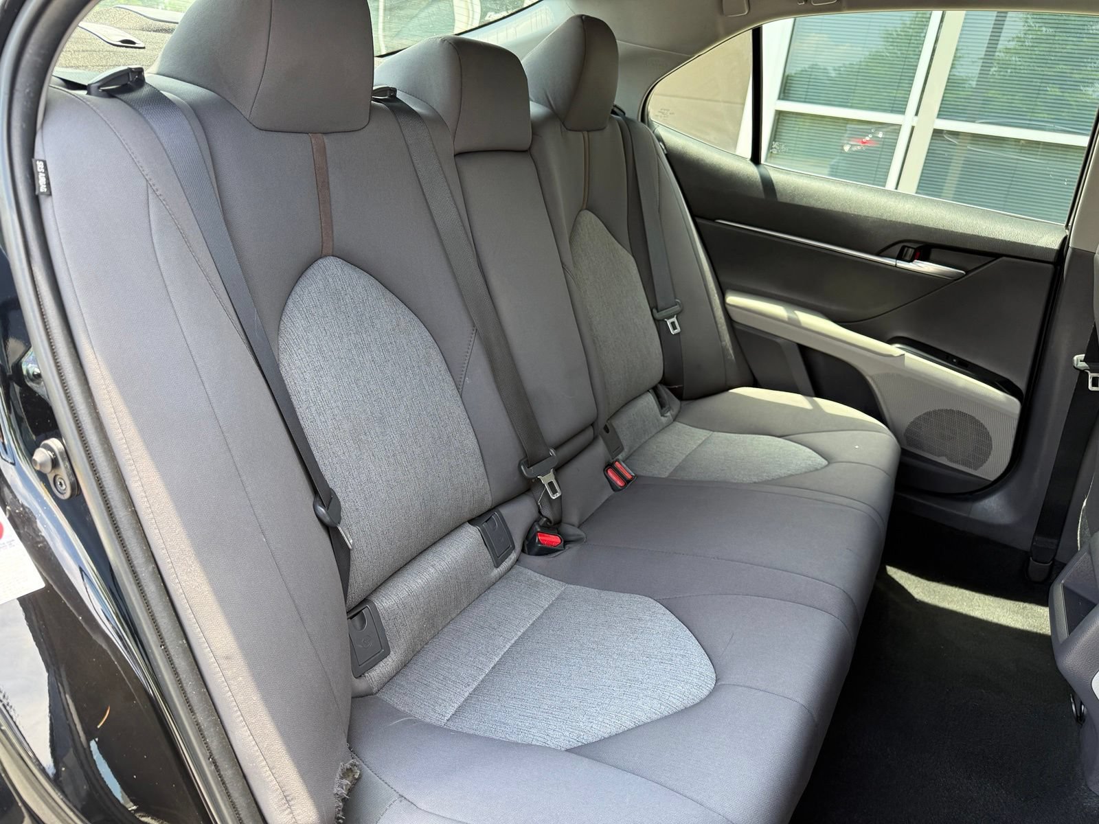 Used 2018 Toyota Camry LE FWD image 41