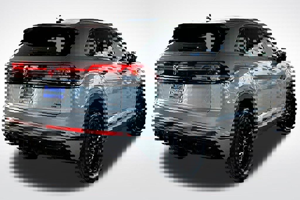 New 2026 Volkswagen Atlas Cross Sport SEL R-Line image 10