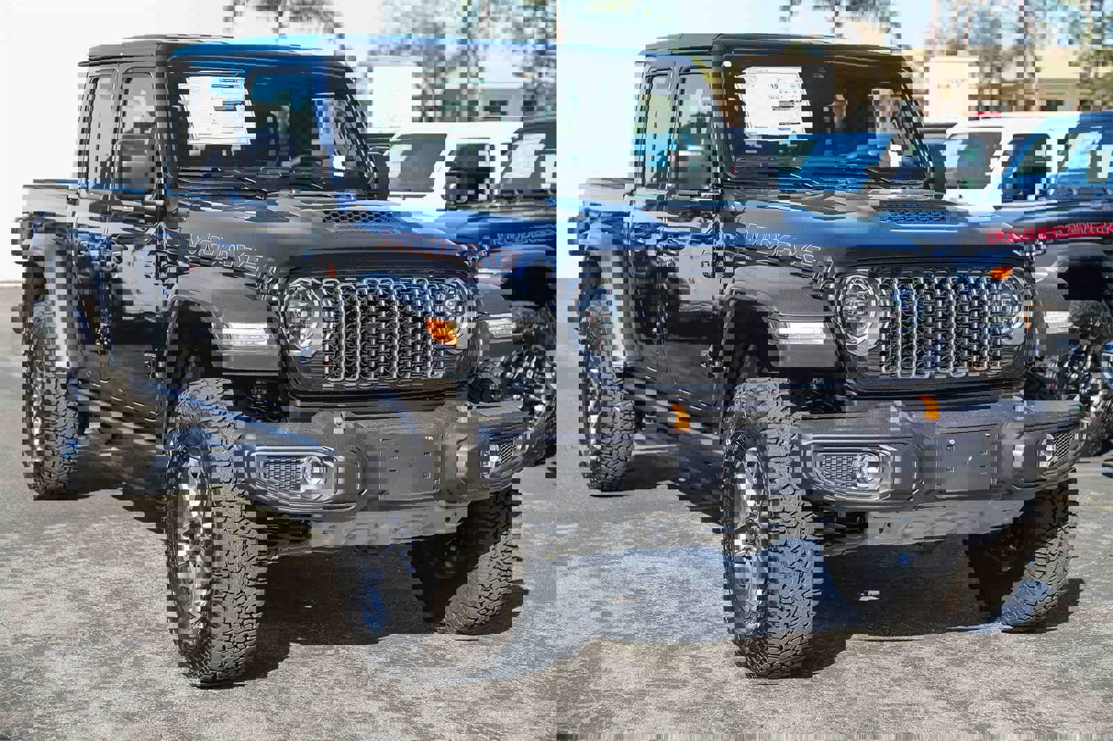 New 2026 Jeep Gladiator Mojave image 3