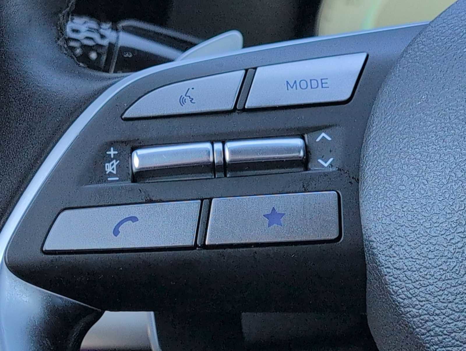 Used 2024 Hyundai Palisade Calligraphy image 23