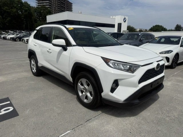 Used 2020 Toyota RAV4 XLE w/ Convenience Package AWD/4WD image 2