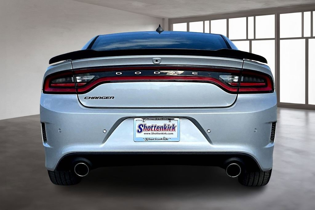 Used 2022 Dodge Charger Scat Pack w/ Daytona Edition Group image 5