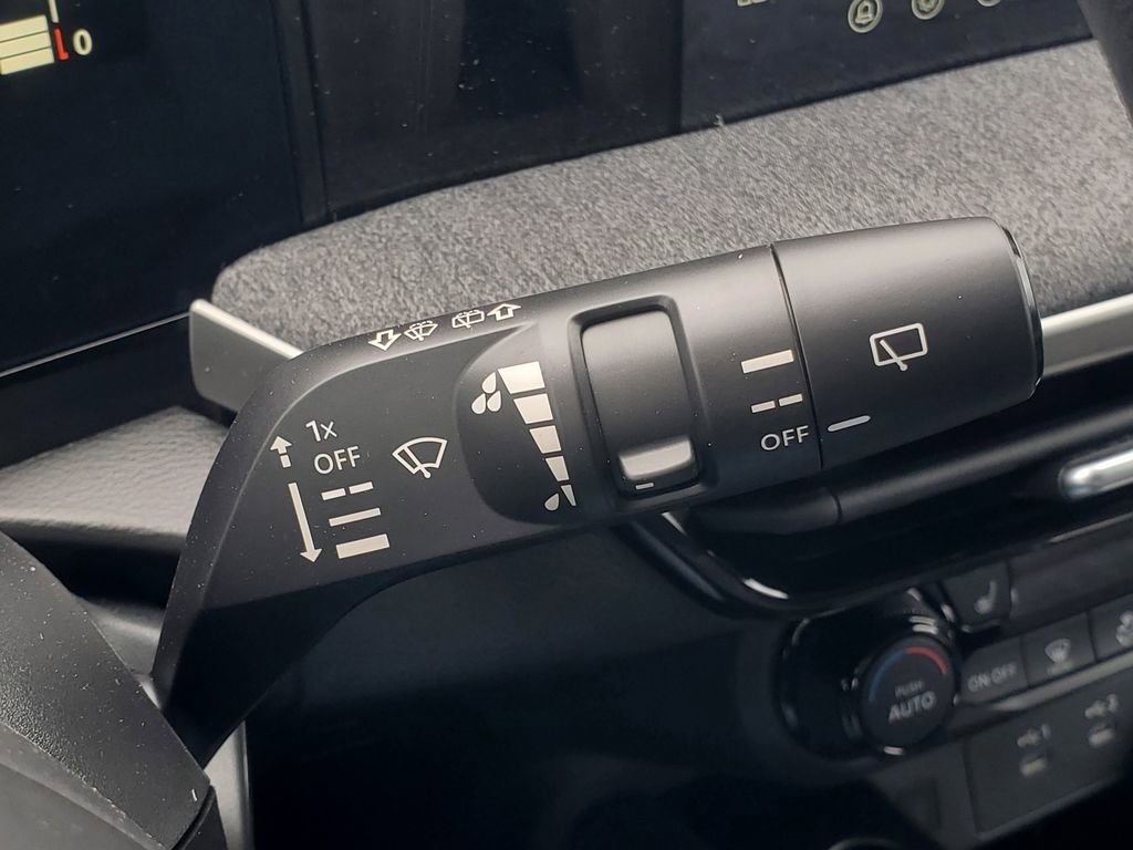 New 2026 Nissan Kicks SV AWD/4WD image 19