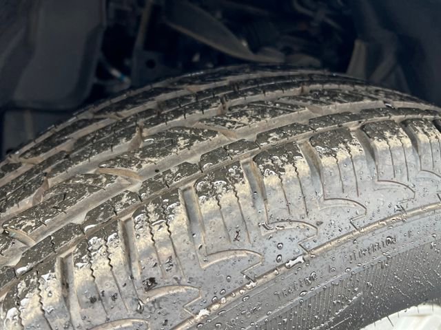 Used 2022 Nissan Armada SV image 24