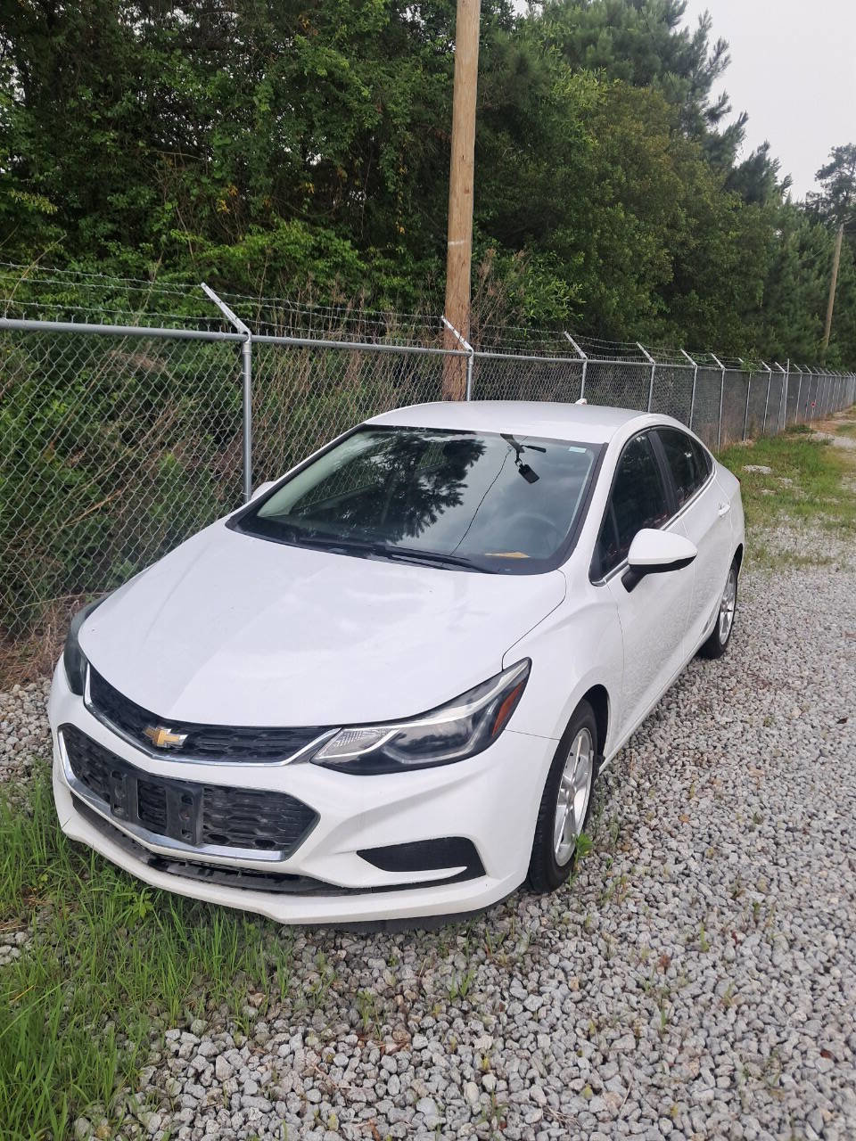 Used 2016 Chevrolet Cruze LT FWD image 1