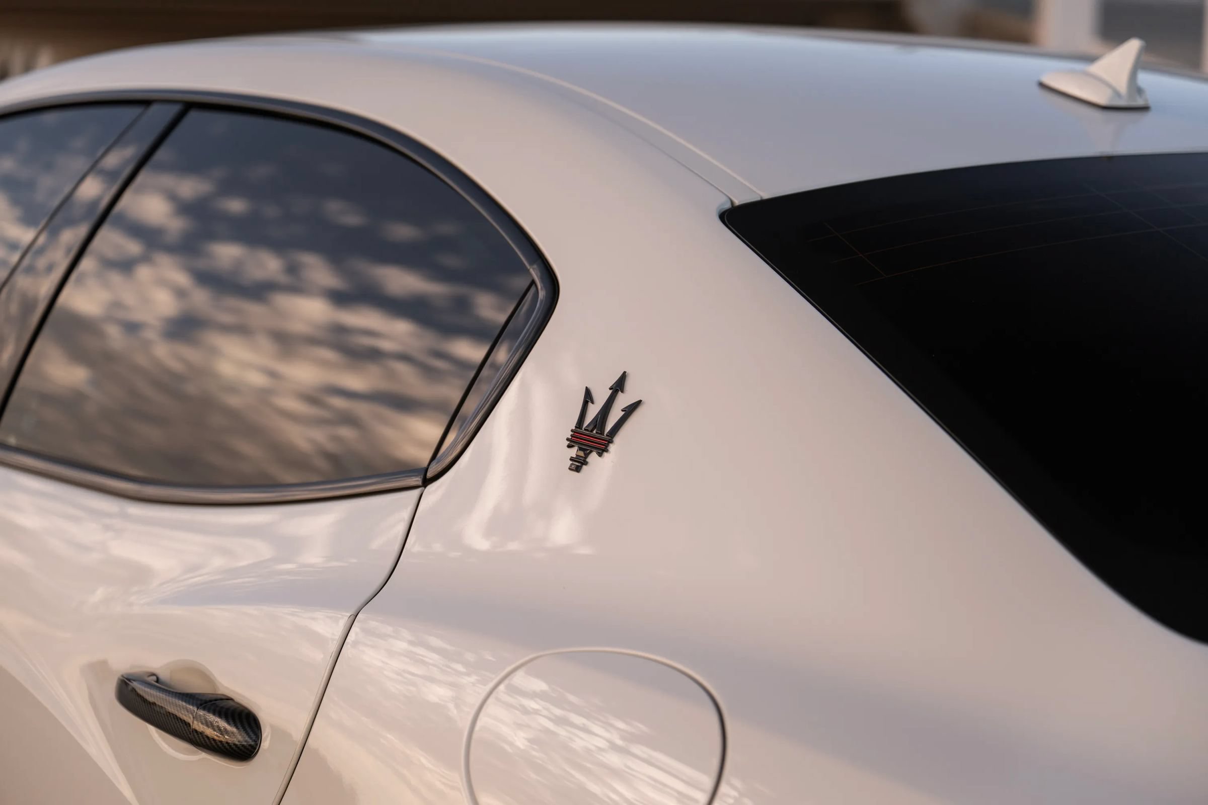 Used 2021 Maserati Ghibli Trofeo RWD image 32
