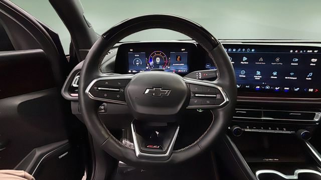 Used 2025 Chevrolet Traverse Z71 w/ Enhanced Driving Package image 11