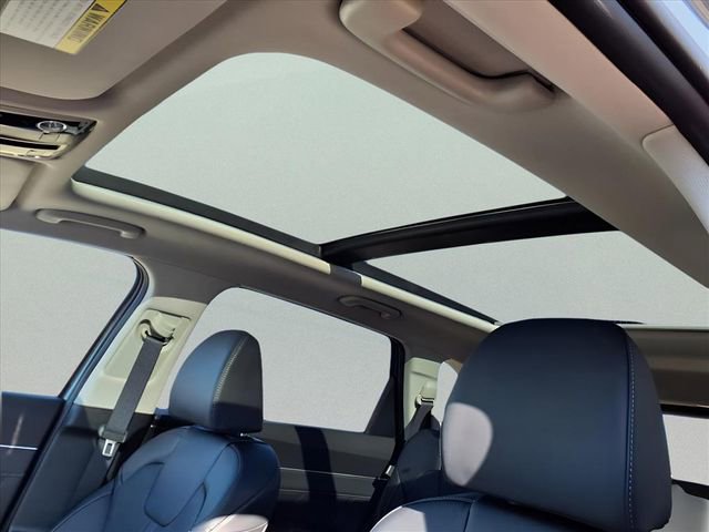 New 2025 Kia Sorento SX image 18