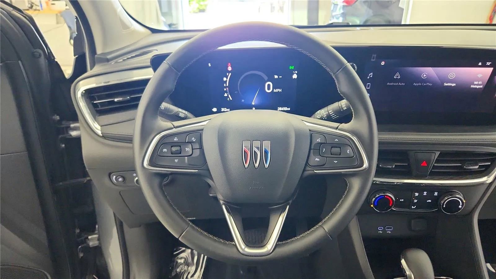 Used 2025 Buick Encore GX Preferred FWD image 32