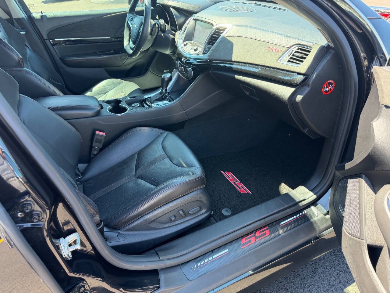 Used 2015 Chevrolet SS RWD image 15