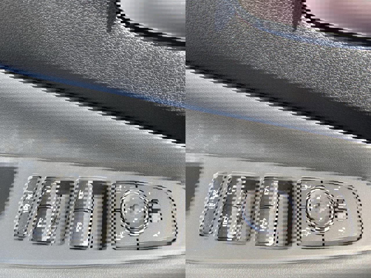 Used 2020 Hyundai Santa Fe Limited image 12