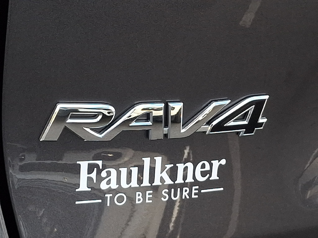 Used 2025 Toyota RAV4 XLE AWD/4WD image 29