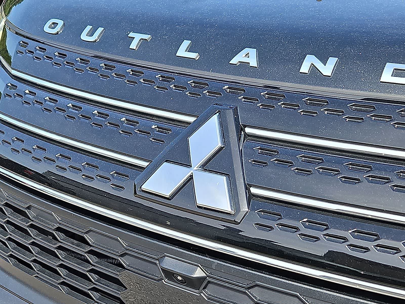 Used 2023 Mitsubishi Outlander SEL 40th Anniversary AWD/4WD image 37