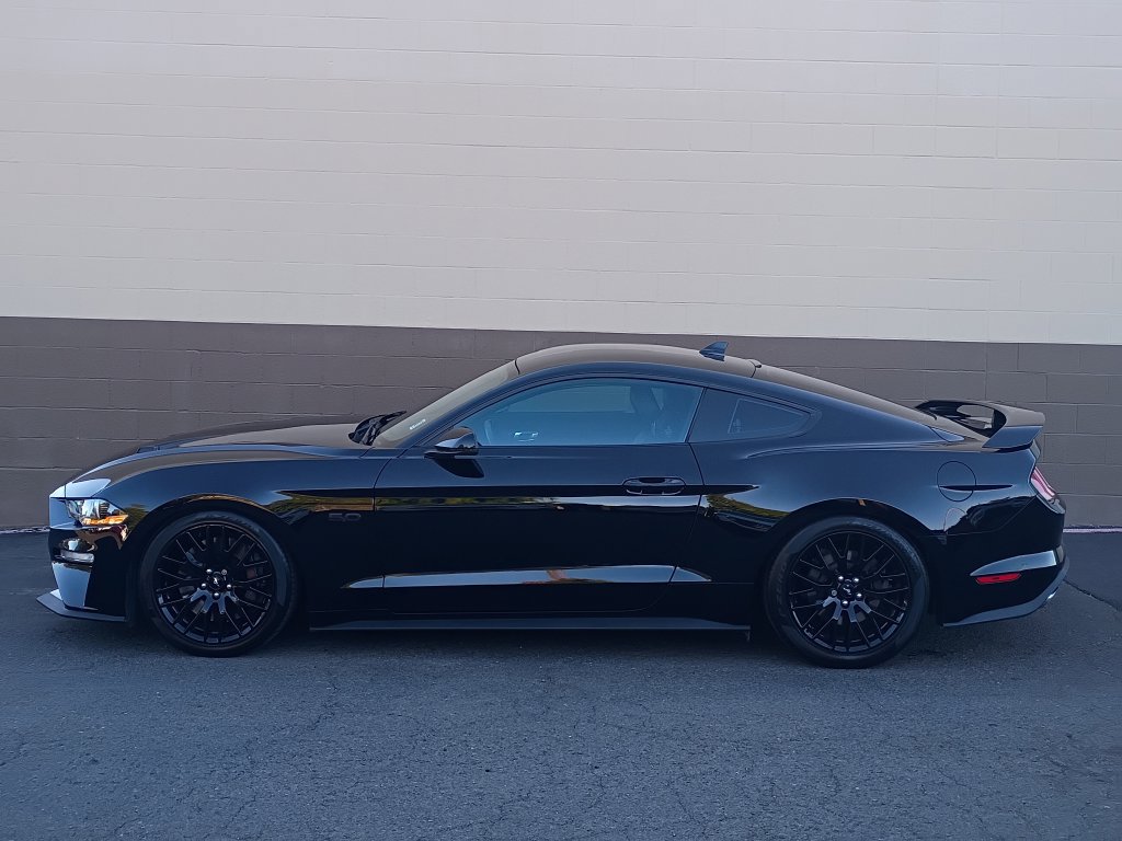 Used 2021 Ford Mustang GT Premium w/ GT Performance Package RWD image 8