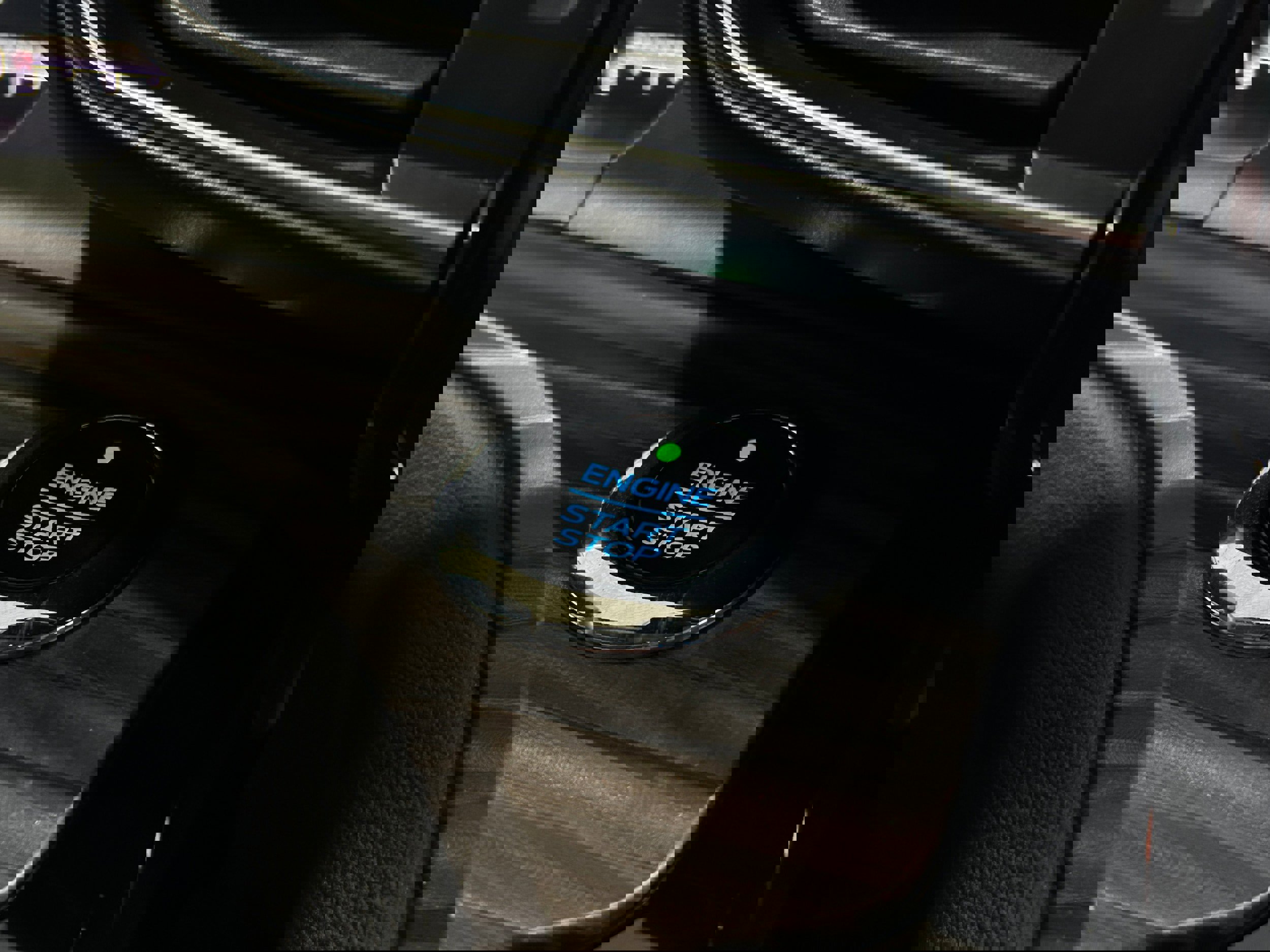 Used 2021 Ford Explorer Limited w/ Equipment Group 301A image 12