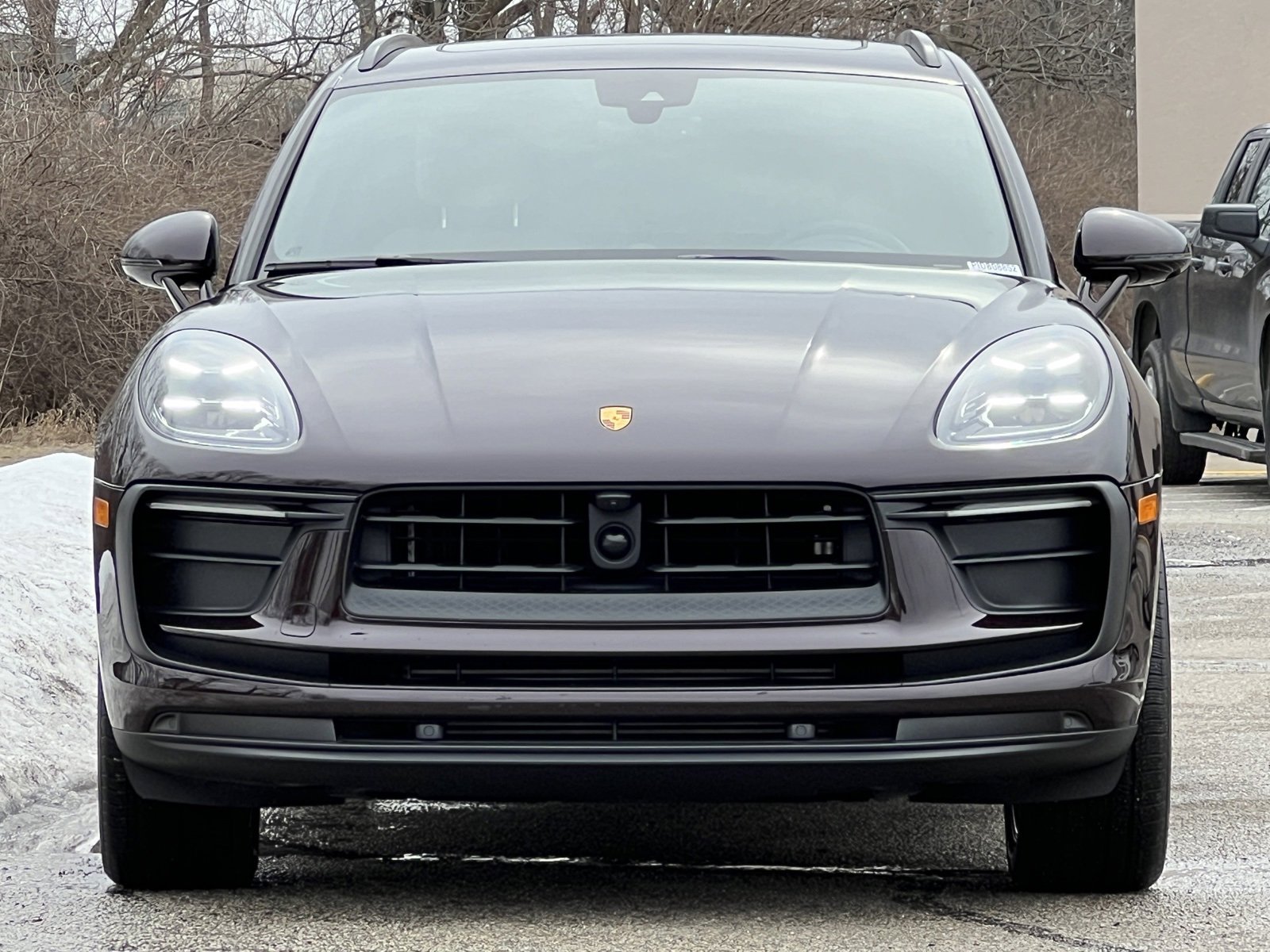 Certified 2025 Porsche Macan image 7