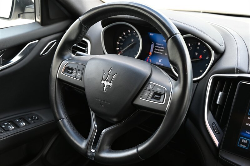 Used 2019 Maserati Ghibli S Q4 AWD/4WD image 29