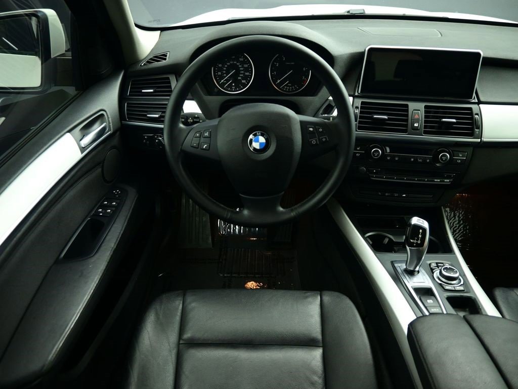 Used 2012 BMW X5 xDrive35i image 2