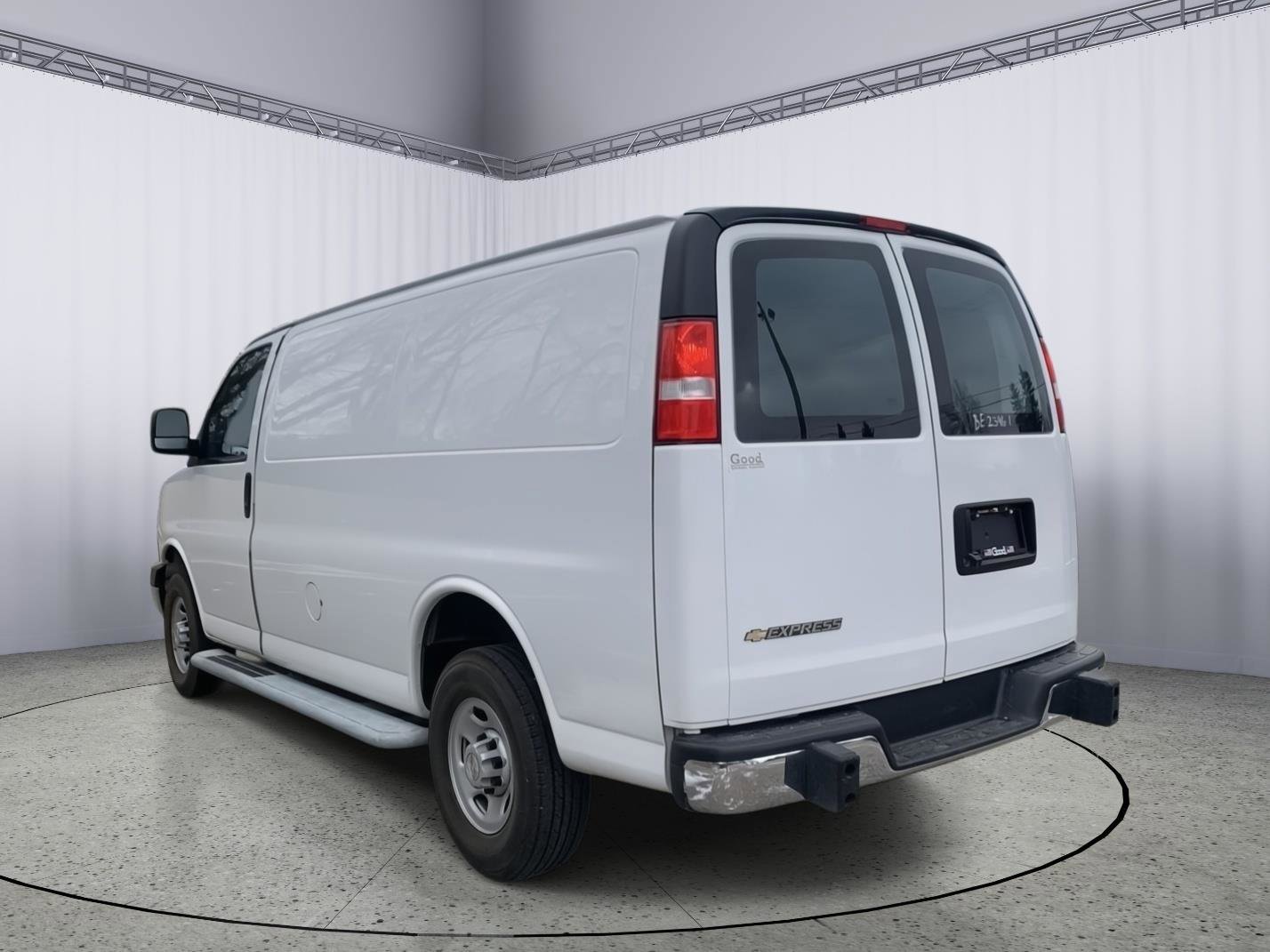 Used 2024 Chevrolet Express 2500 w/ Driver Convenience Package image 5