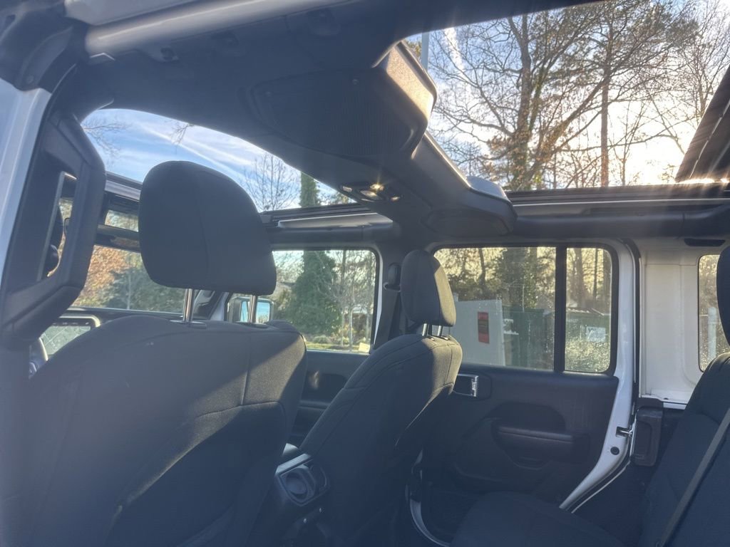 Used 2020 Jeep Wrangler Unlimited Sport S w/ Sun And Sound Package image 31