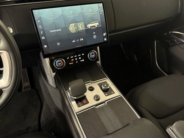 Used 2023 Land Rover Range Rover First Edition AWD/4WD image 38