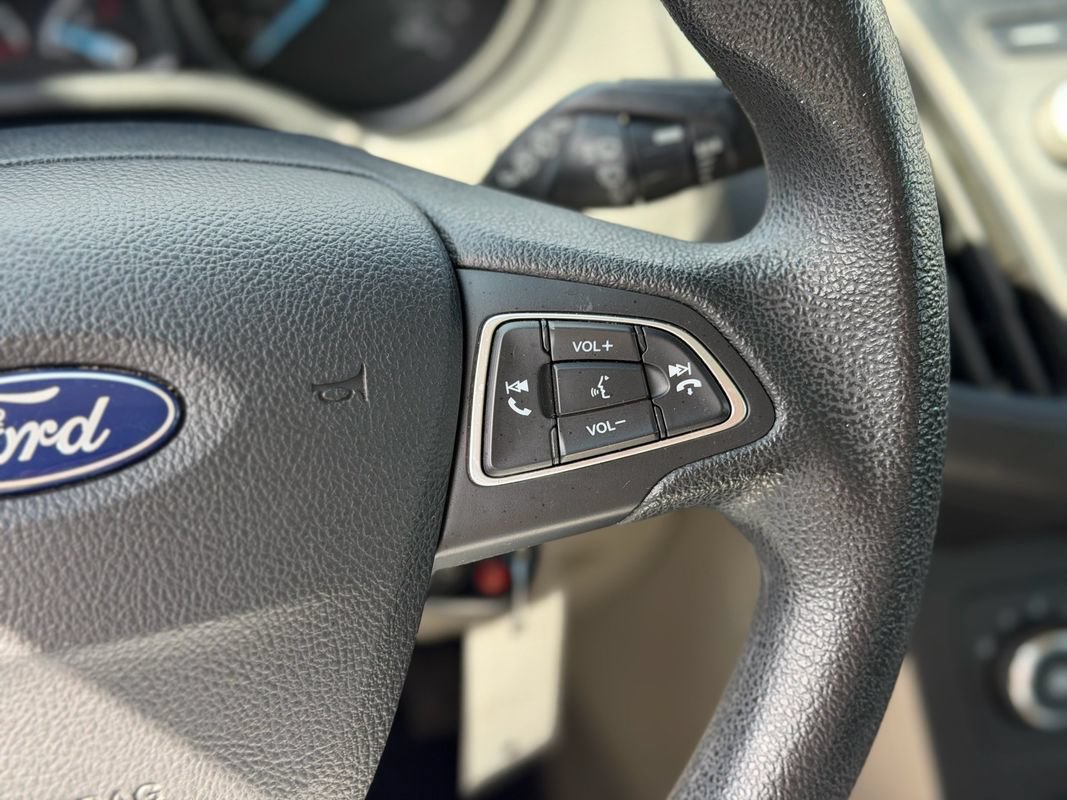 Used 2018 Ford Focus SE FWD image 13
