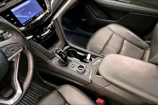 Used 2024 Cadillac XT6 Sport w/ Technology Package image 15