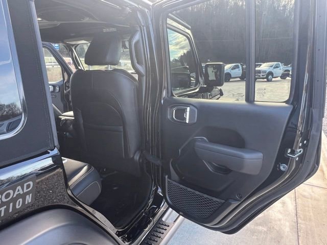 New 2025 Jeep Wrangler Unlimited Sport image 25