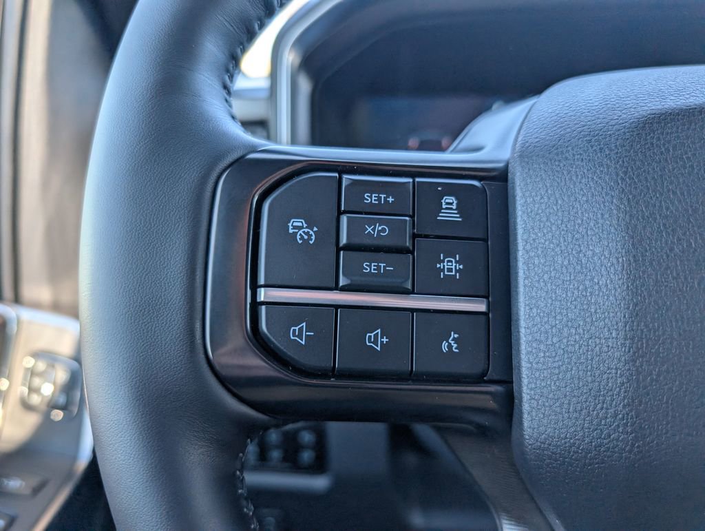 New 2026 Ford F450 Platinum w/ FX4 Off-Road Package image 10