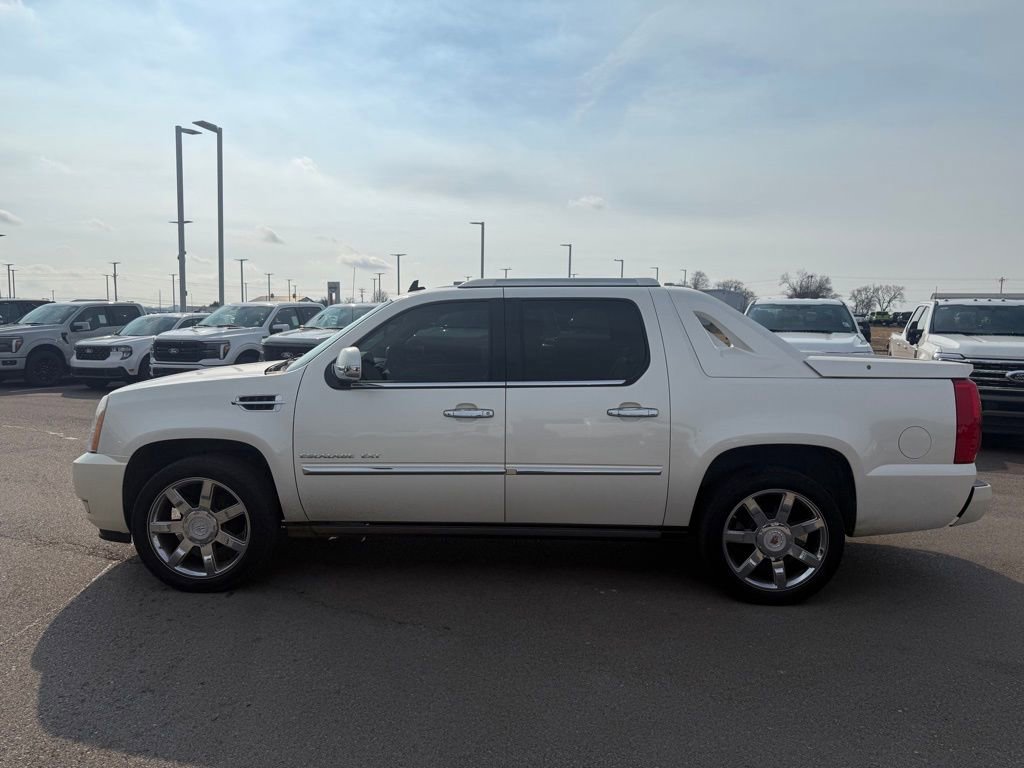 Used 2010 Cadillac Escalade EXT Premium image 22