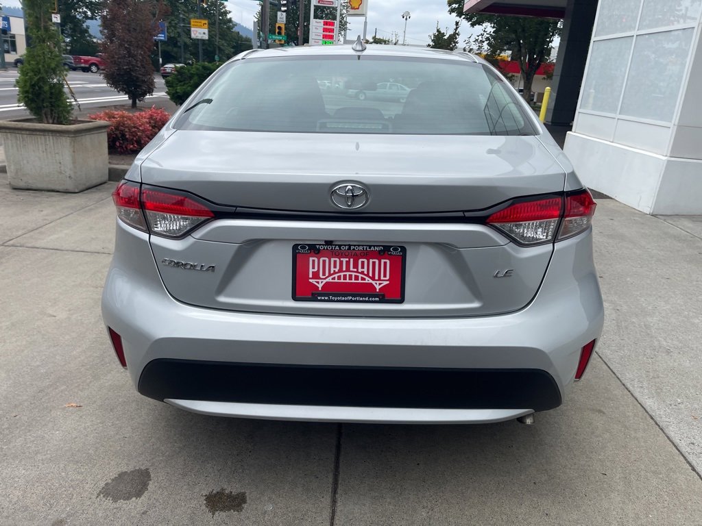 Used 2021 Toyota Corolla LE image 30