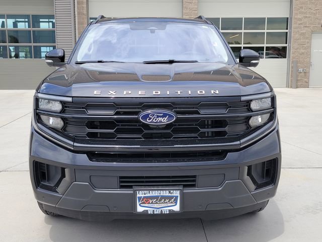 Certified 2025 Ford Expedition Active AWD/4WD image 5