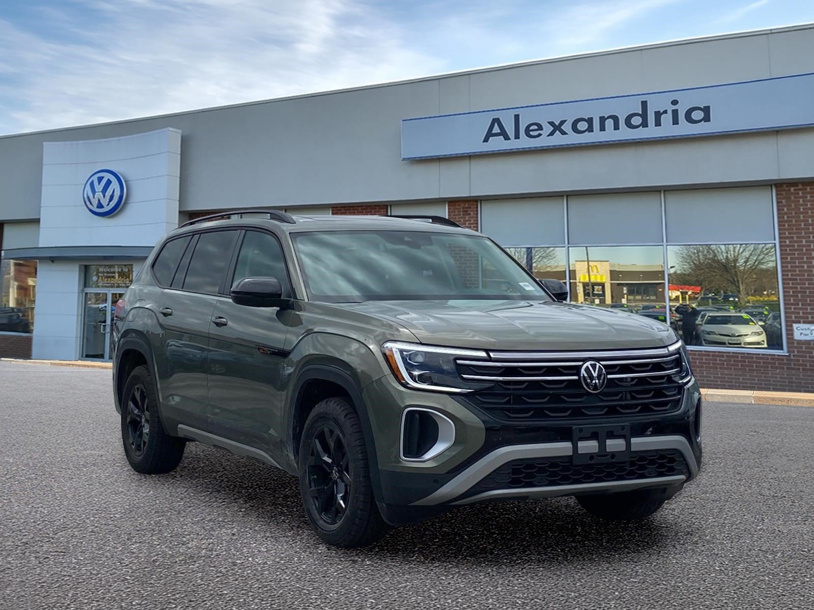 Certified 2025 Volkswagen Atlas Peak Edition SE AWD/4WD video 1