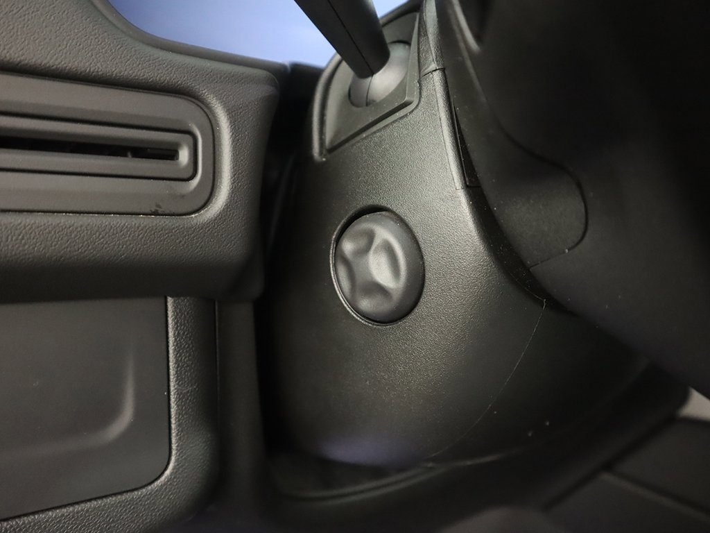 Used 2023 Chevrolet Suburban Premier image 42