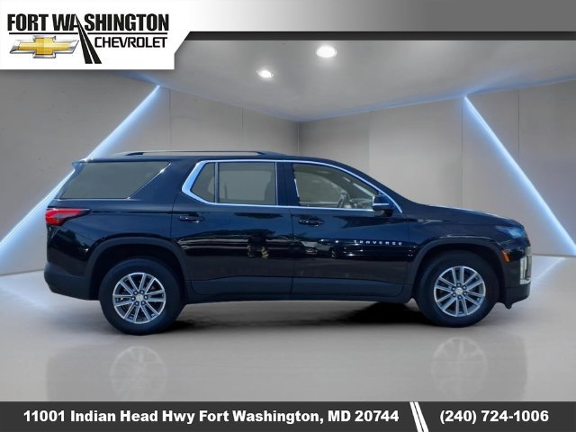 Used 2023 Chevrolet Traverse LT w/ Rear Camera Mirror Package AWD/4WD image 2