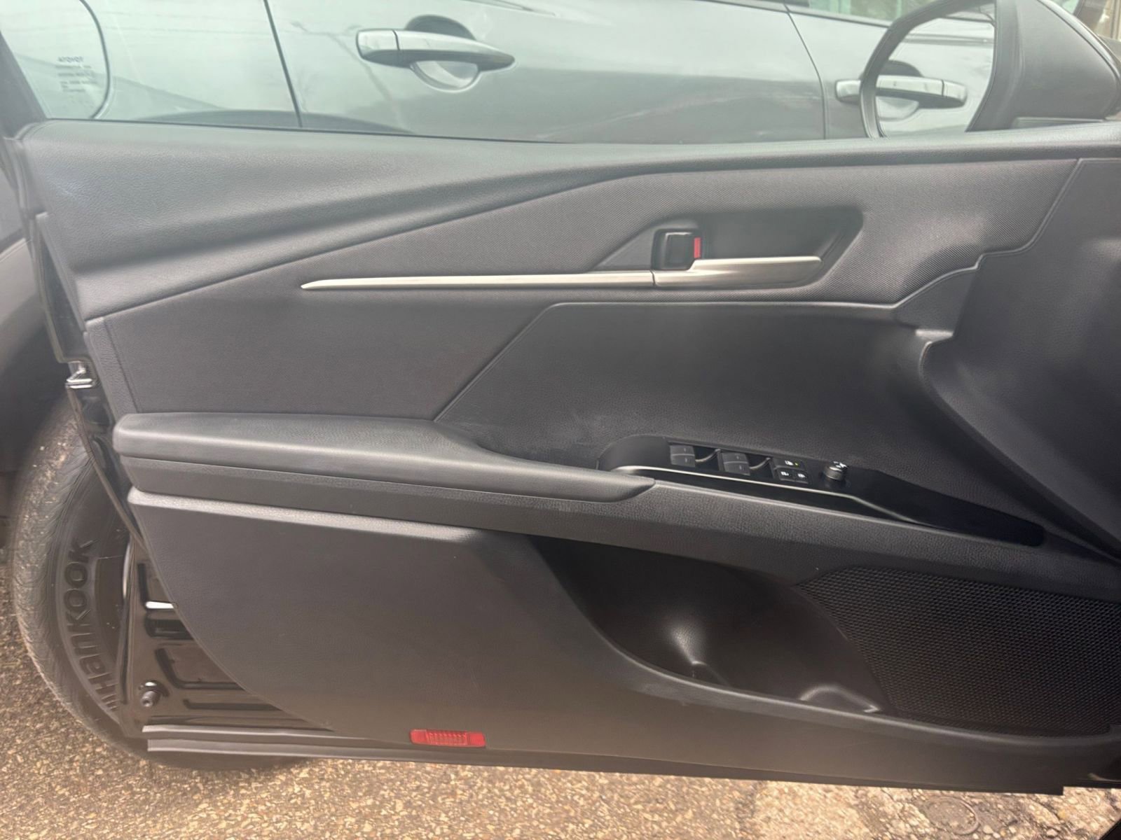 Used 2025 Toyota Camry LE FWD image 18