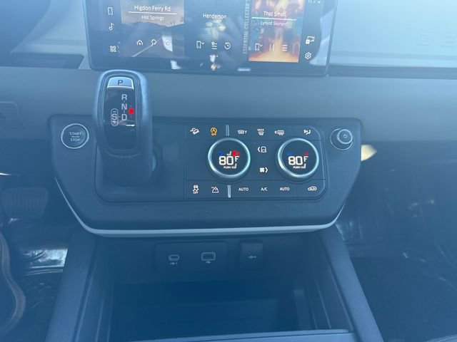 Used 2023 Land Rover Defender 90 S image 13