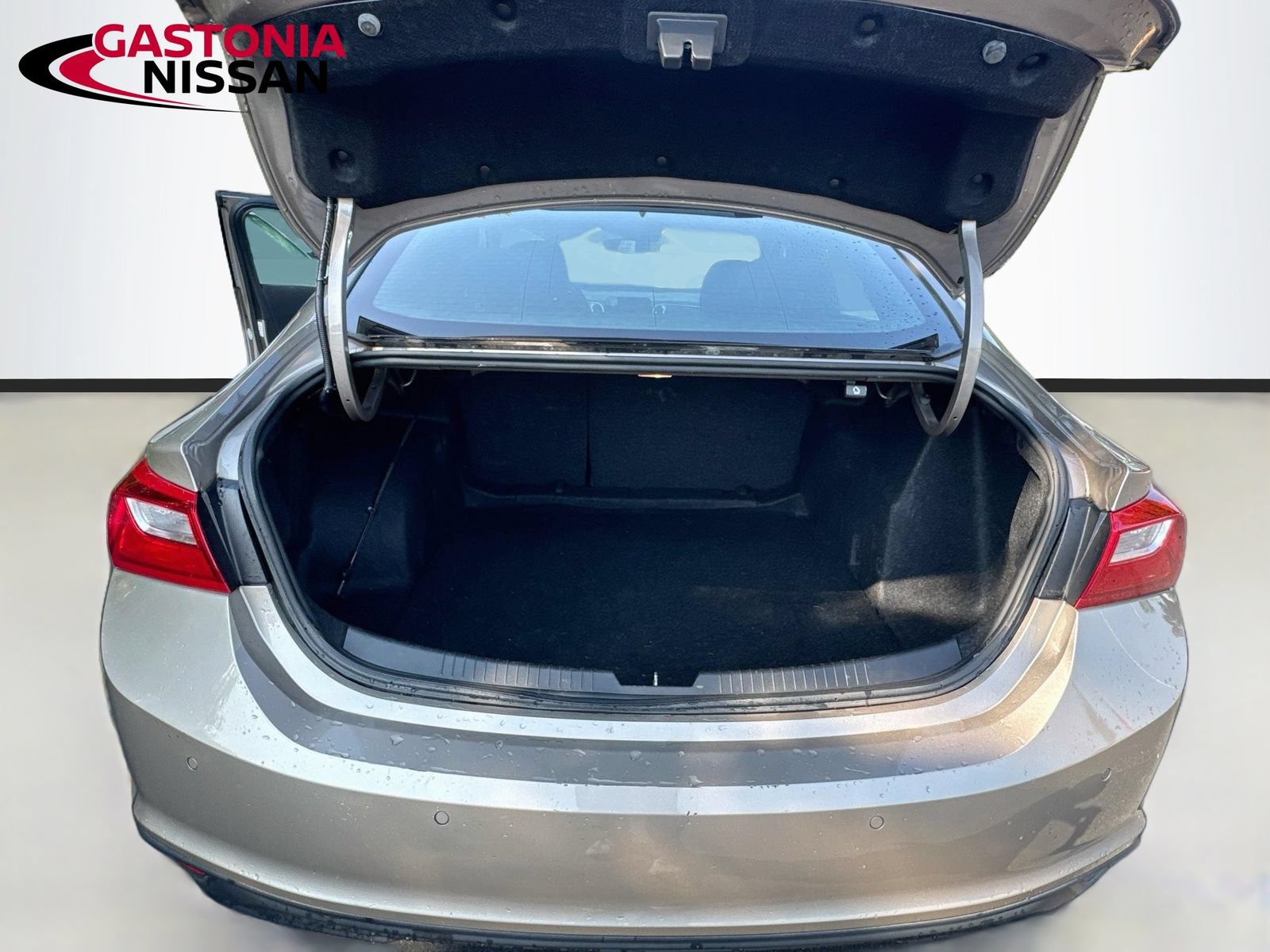 Used 2024 Chevrolet Malibu LT FWD image 33