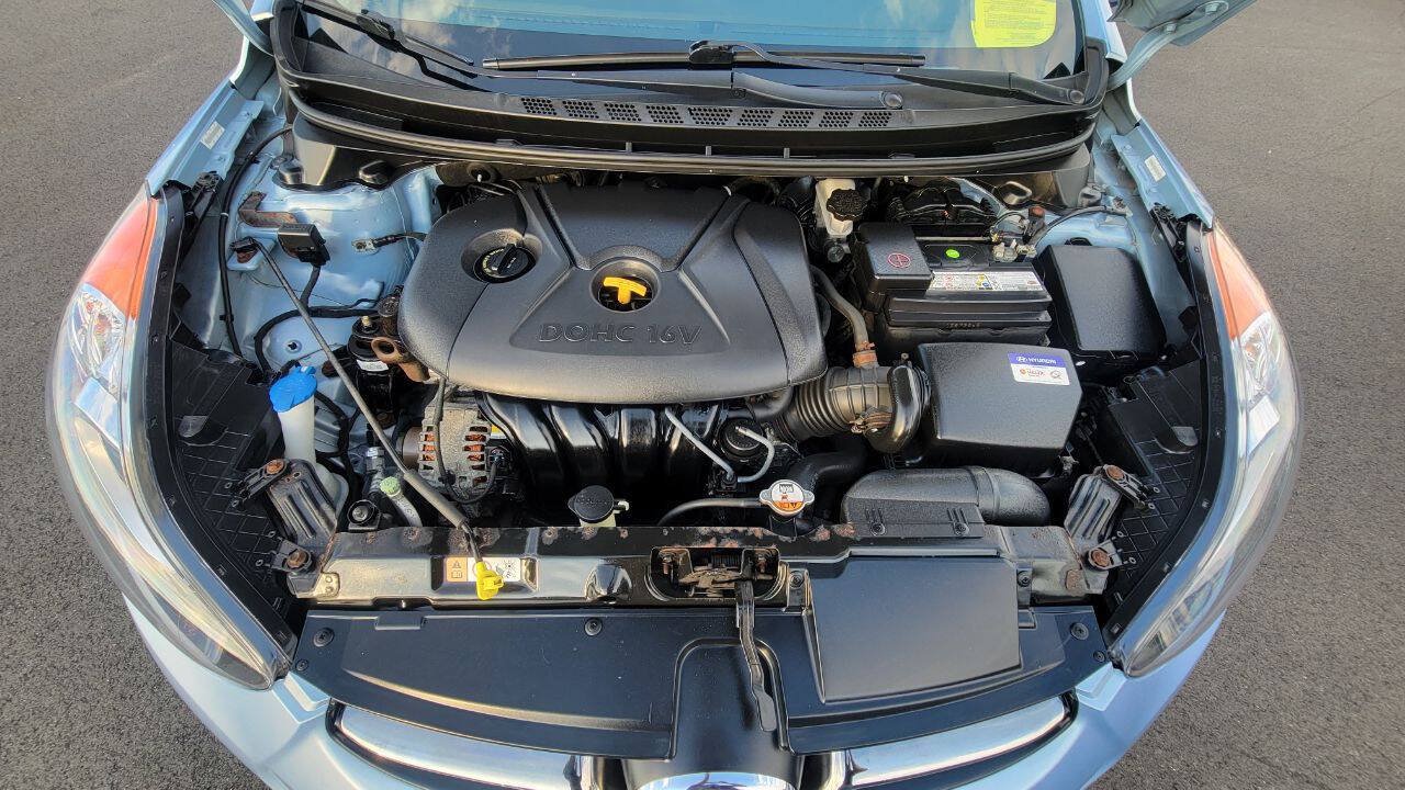 Used 2013 Hyundai Elantra Limited w/ Technology Pkg FWD image 29
