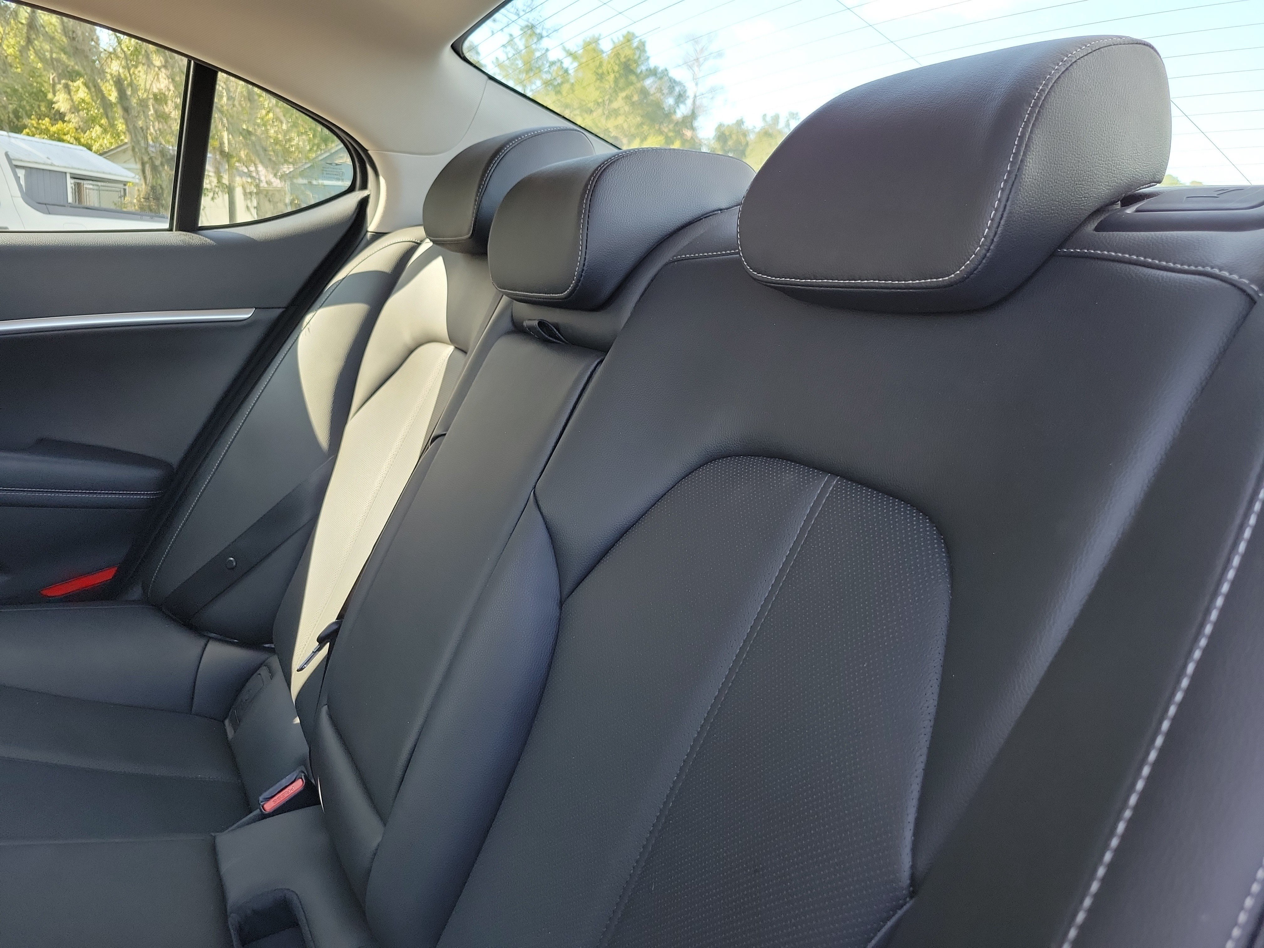 Used 2026 Genesis G70 2.5T RWD image 17