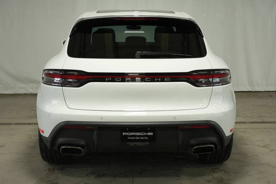 Certified 2026 Porsche Macan AWD/4WD image 12