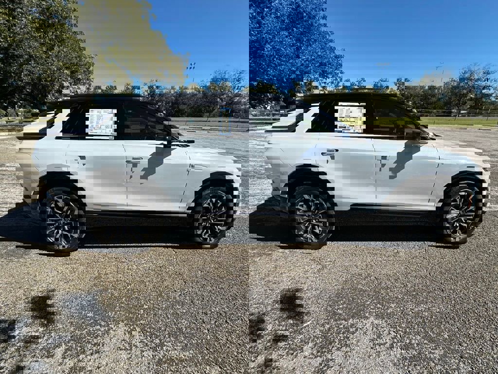 New 2026 Cadillac Lyriq Sport image 6