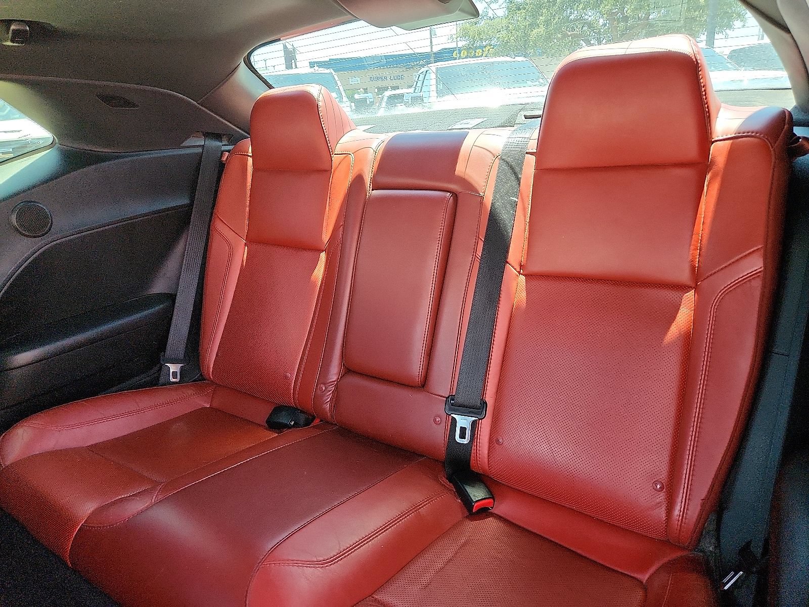 Used 2015 Dodge Challenger R/T Plus RWD image 10