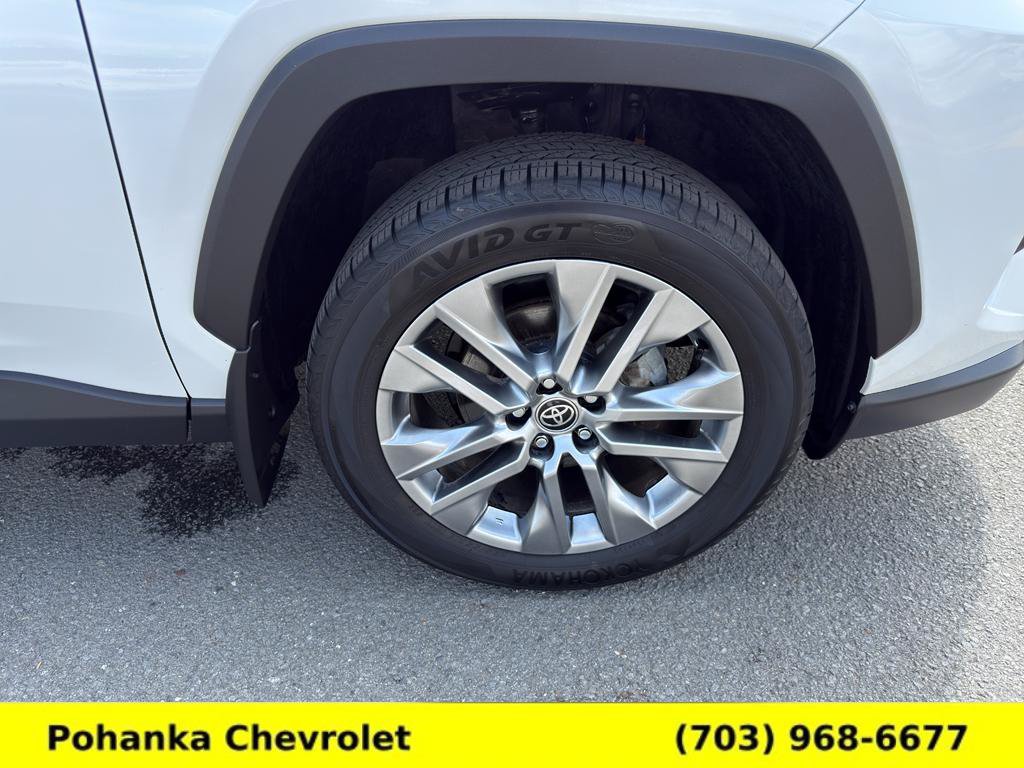 Used 2023 Toyota RAV4 XLE Premium AWD/4WD image 29